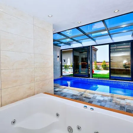 Villa Trend